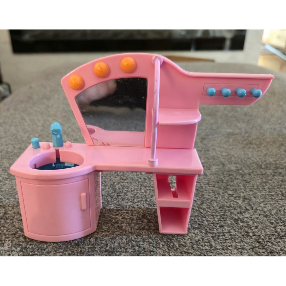 Vintage Dollhouse Vanity Sink Dressing Table Mirror Pink Barbie Furniture 901